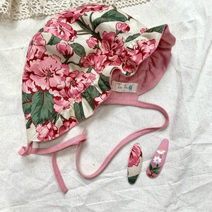 Embroidered baby bonnet, reversible bonnet for girl image 2