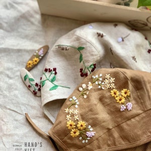 Floral Embroidered Linen Baby Bonnet: Reversible Organic Cotton
