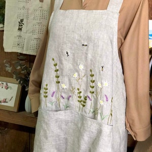 Personalized apron for women with floral embroidered, Christmas gift for mom, pinafore for woman, cross back apron for women