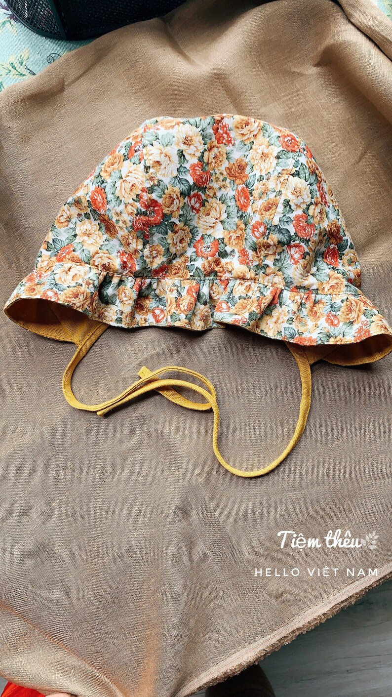 Embroidered baby bonnet, reversible bonnet for girl image 8