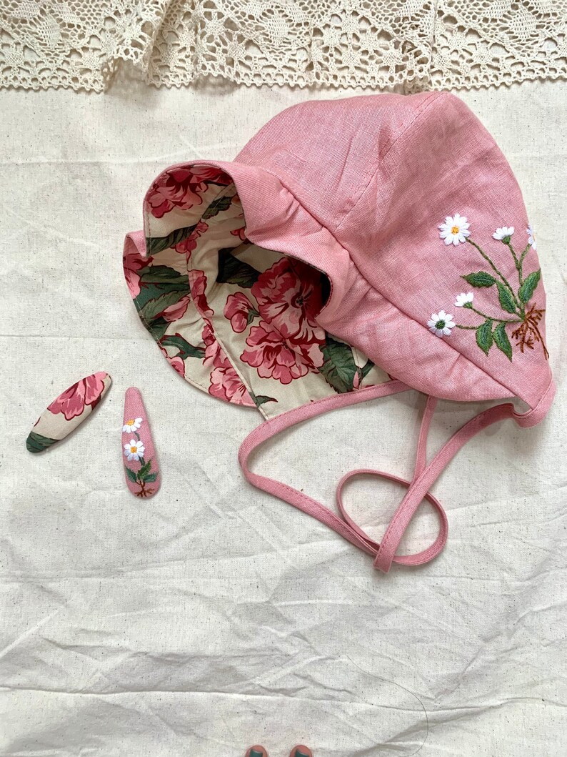 Embroidered baby bonnet, reversible bonnet for girl image 4