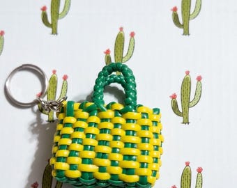 Hand-Woven Mini Bag Keychain/Handmade Accessory for Keys or Bags/Mini Woven Plastic Bag/Unique and Colorful Gift