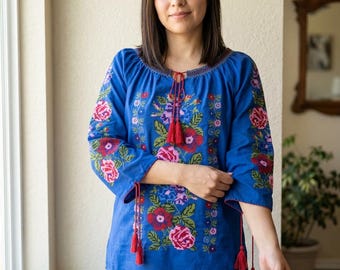 Cross-stitch embroidered blouse/Mexican blouse/Traditional Fiesta/Medium size/Long-sleeved embroidered blouse/Cinco de Mayo