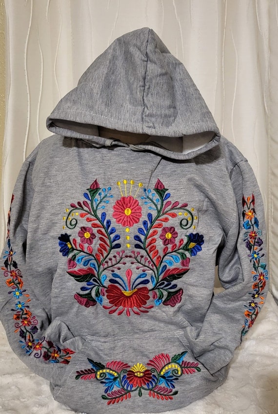 Floral Embroidered Sweatshirt/handmade Sweatshirt Size 3 Floral Embroidered Sweatshirt/handmade Sweatshirt Size 3