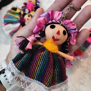 Lele doll keychain / Doll Keychain / Mexican rag Doll / Mexican keychain / Lele Doll Keychain / Mexican keychain /