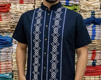 Men's Traditional Guayabera Shirt / Short-Sleeve Button-Down Shirt / Men's Guayabera / Traditional Mexican Shirt, Size XL