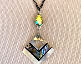 Verzierte Art Deco Opal Diamant Anhänger Halskette