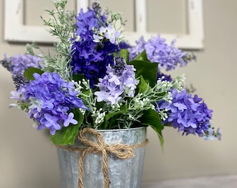 Lilac Dreams: Spring Decor in Galvanized Bucket