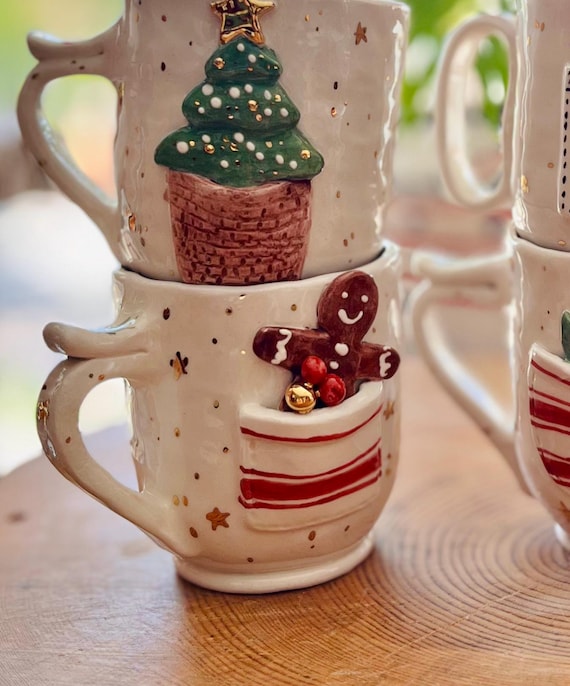 クリスマスジンジャーブレッドマグ、手作りの陶器製クリスマスカップ