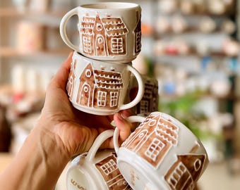 Ręcznie robiony ceramiczny kubek piernikowy