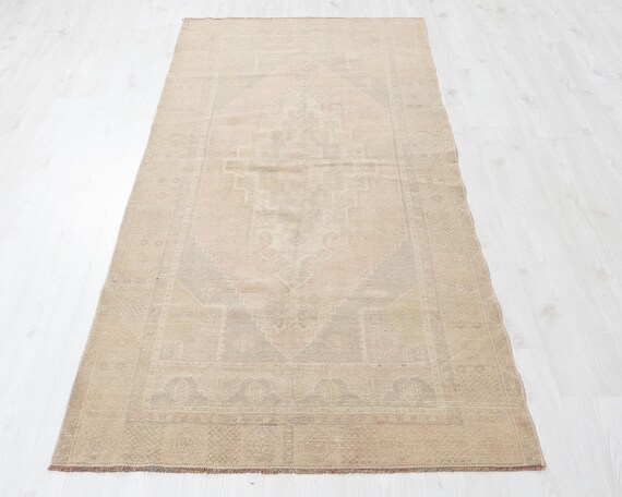 ヴィンテージ トルコラグ　ベージュ 3x7 ヴィンテージ トルコ絨毯：ベージュの手織りウール アナトリアン