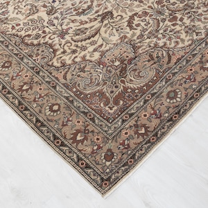 6x9 Vintage Turkish Rug: Hand-Woven Wool Beige Area Rug
