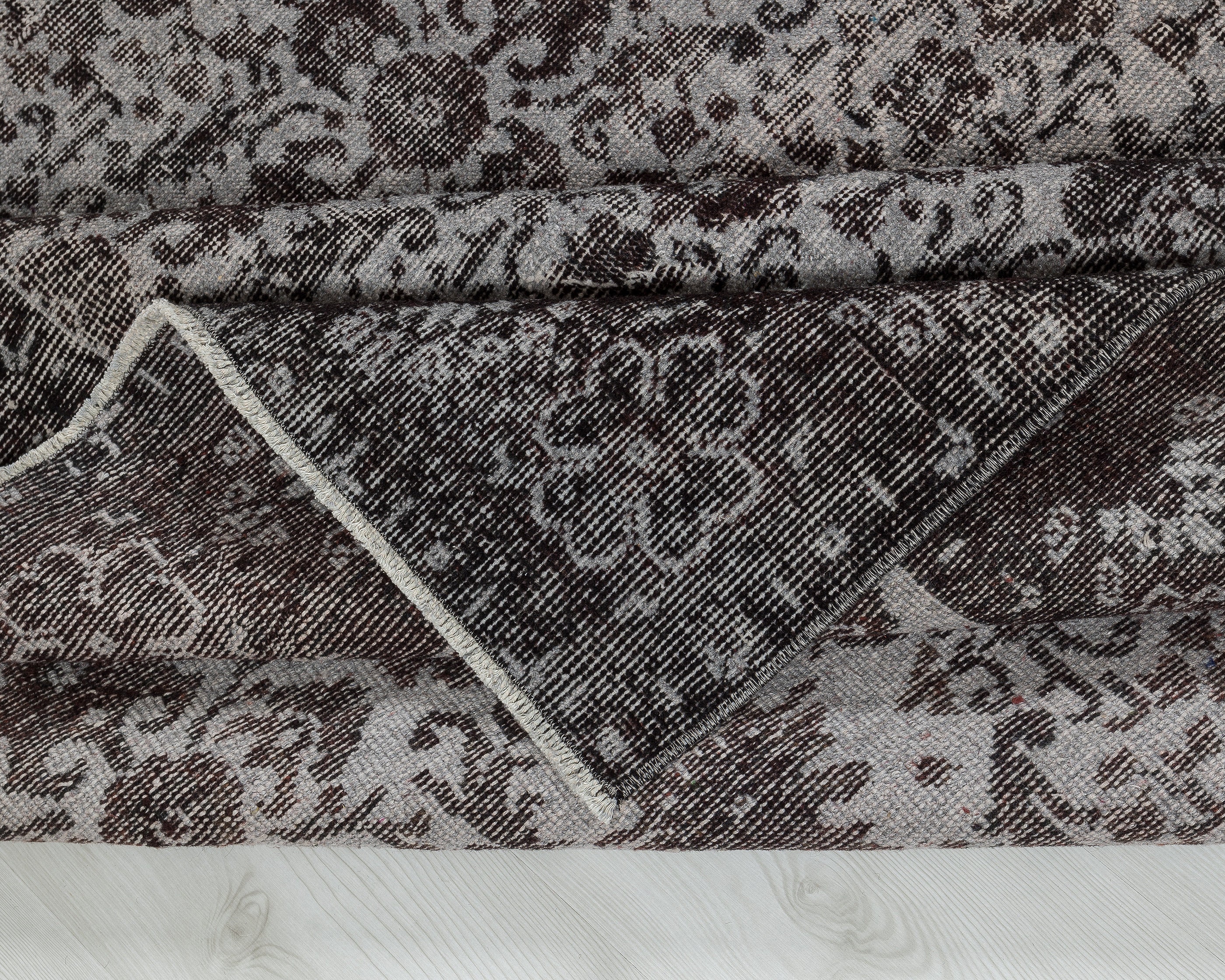 6x10 Vintage Turkish Rug: Hand-woven Wool, Black & Gray Geometric