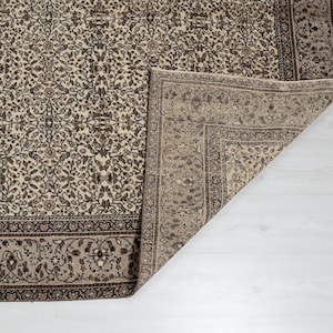 6x9 Vintage Hand-Woven Turkish Rug: Beige Geometric Wool Area Rug