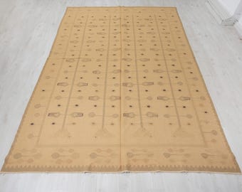 7x10 手織りトルコ絨毯：ベージュイエローの幾何学模様ウールキリム