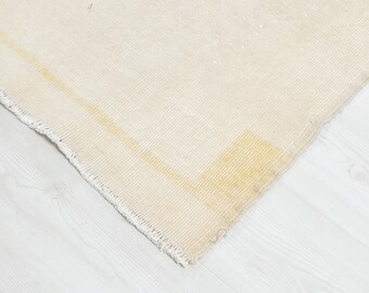 Vintage Turkish Runner Rug (2x11): Beige & Yellow Hand-Woven Anatolian Oushak