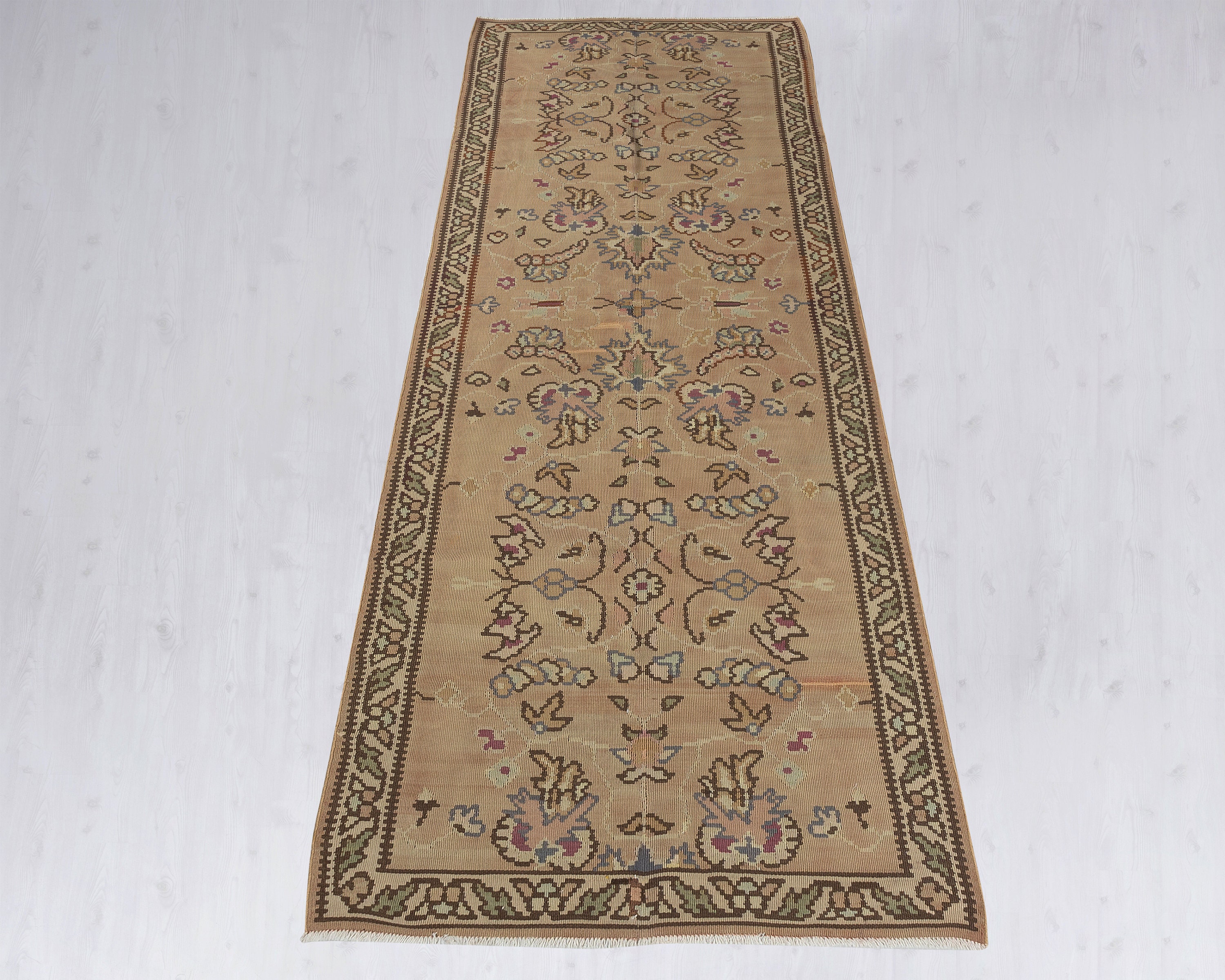 Vintage Beige Turkish Kilim Runner Rug: Hand-Woven Wool (3x9