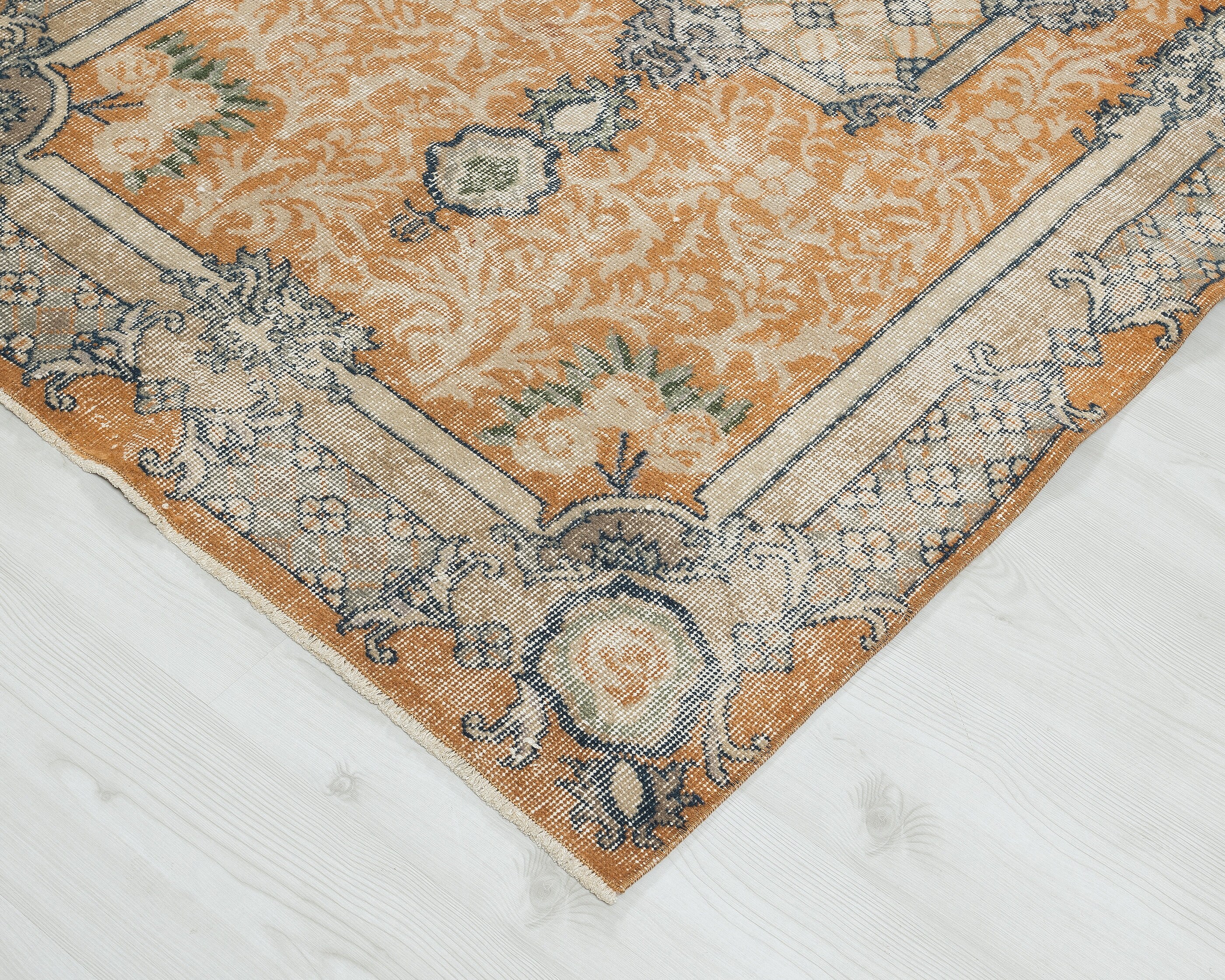 77×200 \"Frost falls\" ViNTAGE TURKiSH RUG 3' x 7' - Vintage Turkish Small Rug, Red - Fiamma | Kuden Rugs