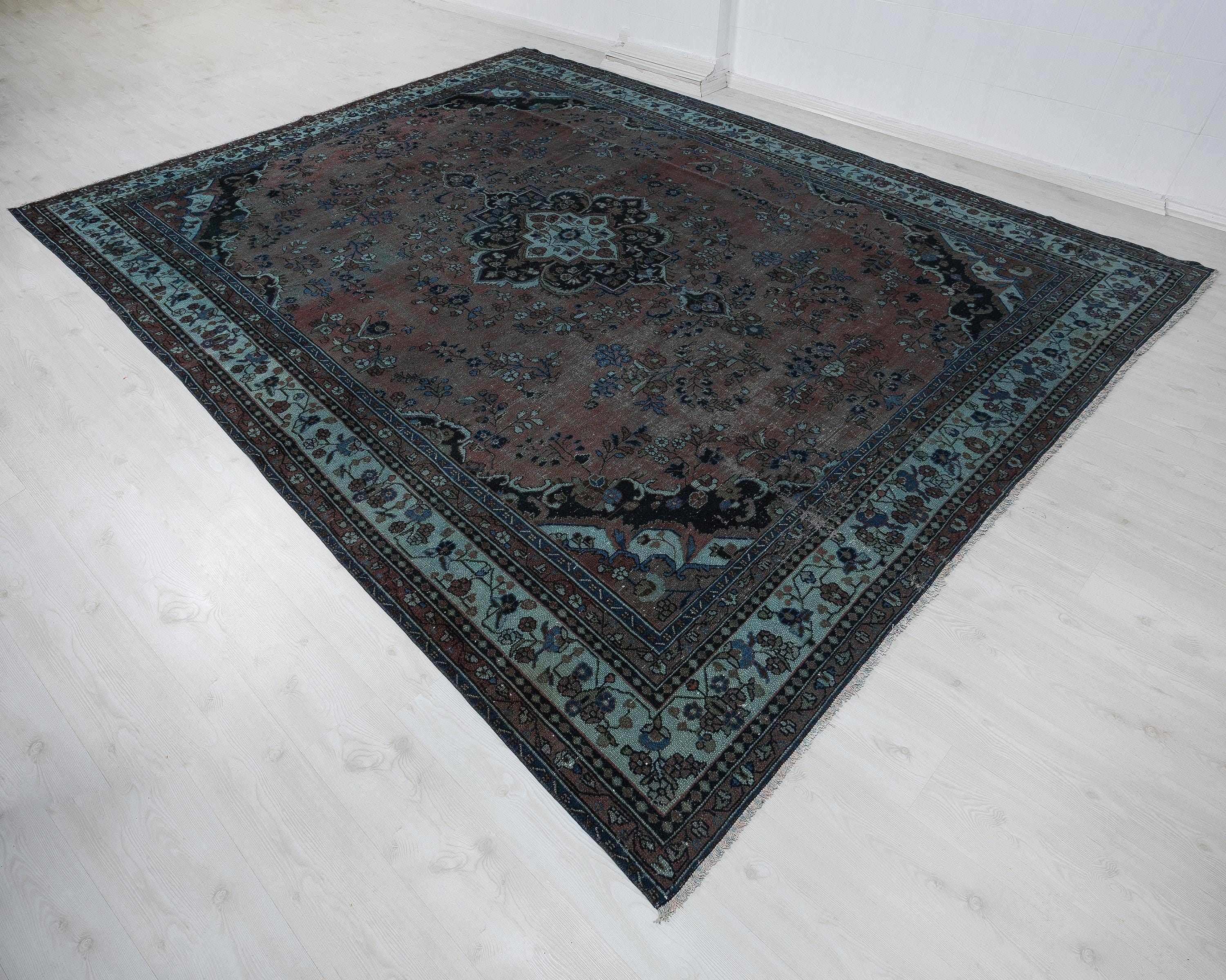 10x13インチのヴィンテージトルコ製ウシャックラグ：手織りウール