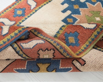 2x5 ヴィンテージ トルコ ウシャク ラグ：手織りウール、ベージュ