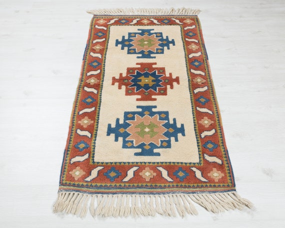 2x5 ヴィンテージ トルコ ウシャク ラグ：手織りウール、ベージュ