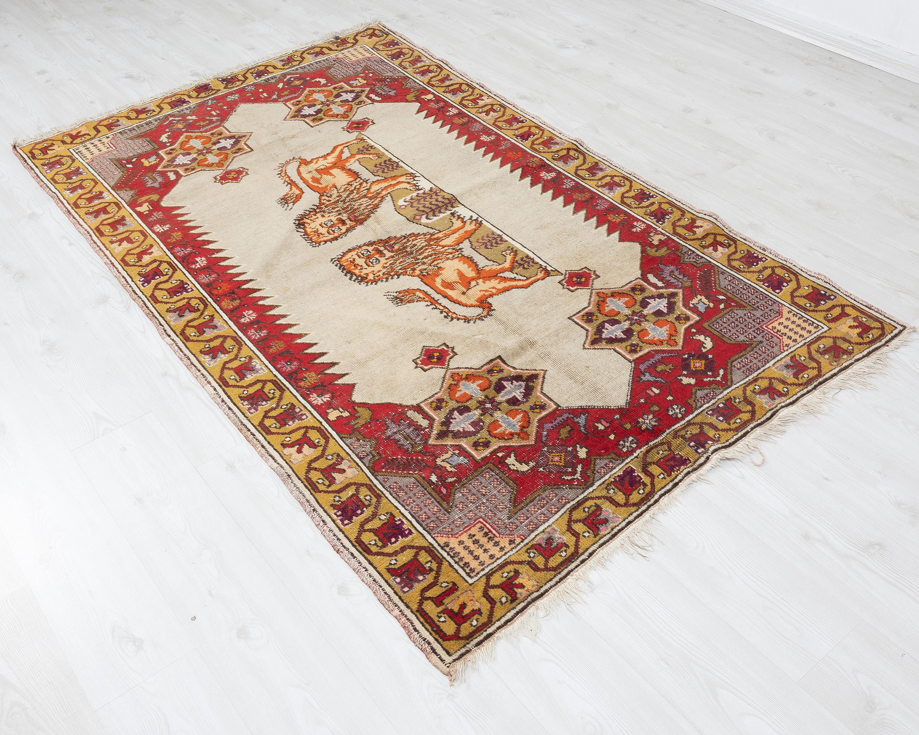 4x7 ヴィンテージ トルコウールラグ：手織りのウシャックデザイン