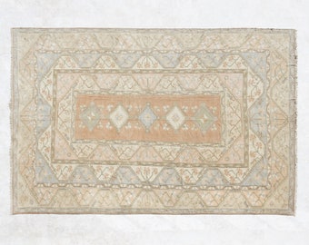 20x26 Vintage Turkish Rug : Hand-woven Oushak Wool Carpet - Etsy