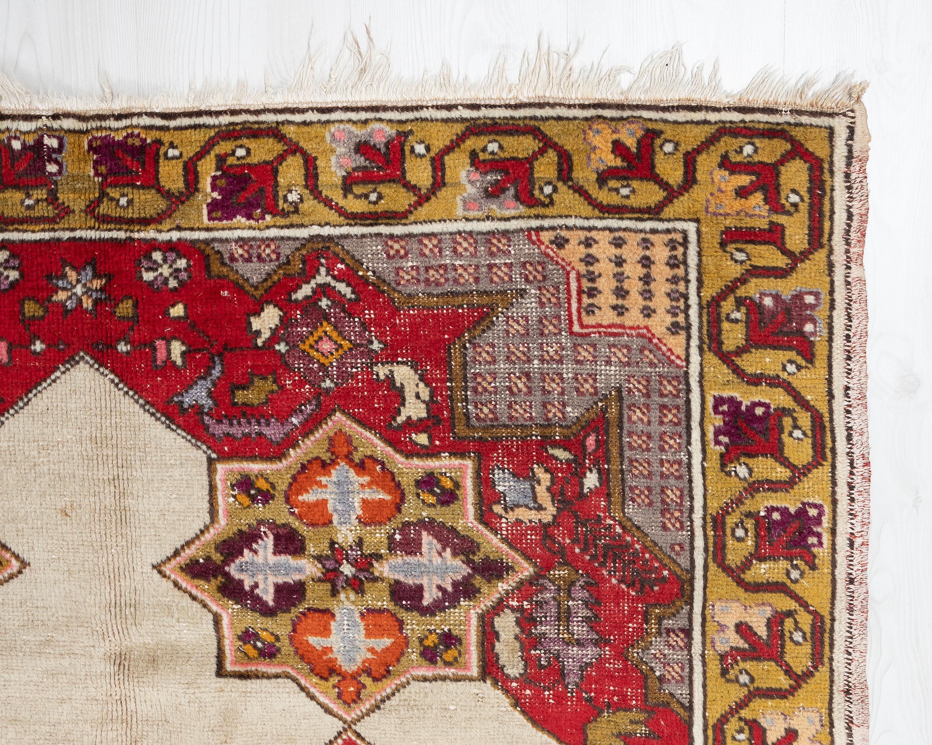 4x7 ヴィンテージ トルコウールラグ：手織りのウシャックデザイン