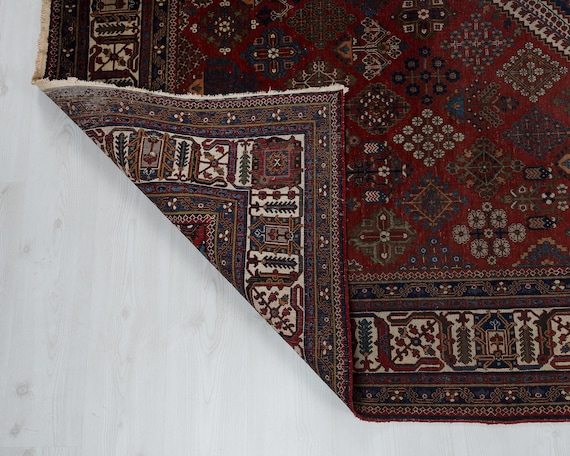 【Shou】トルコ絨毯　ビンテージ　ウール　手織り　ラグ 7x10 ヴィンテージ手織りトルコ絨毯：赤い幾何学模様のウール