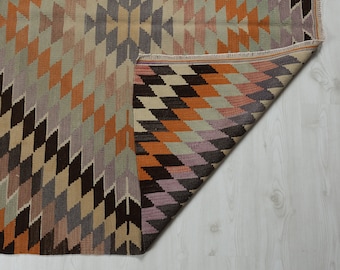 5x10 Vintage Turkish Kilim Rug : Hand-Woven Wool Flatweave Carpet