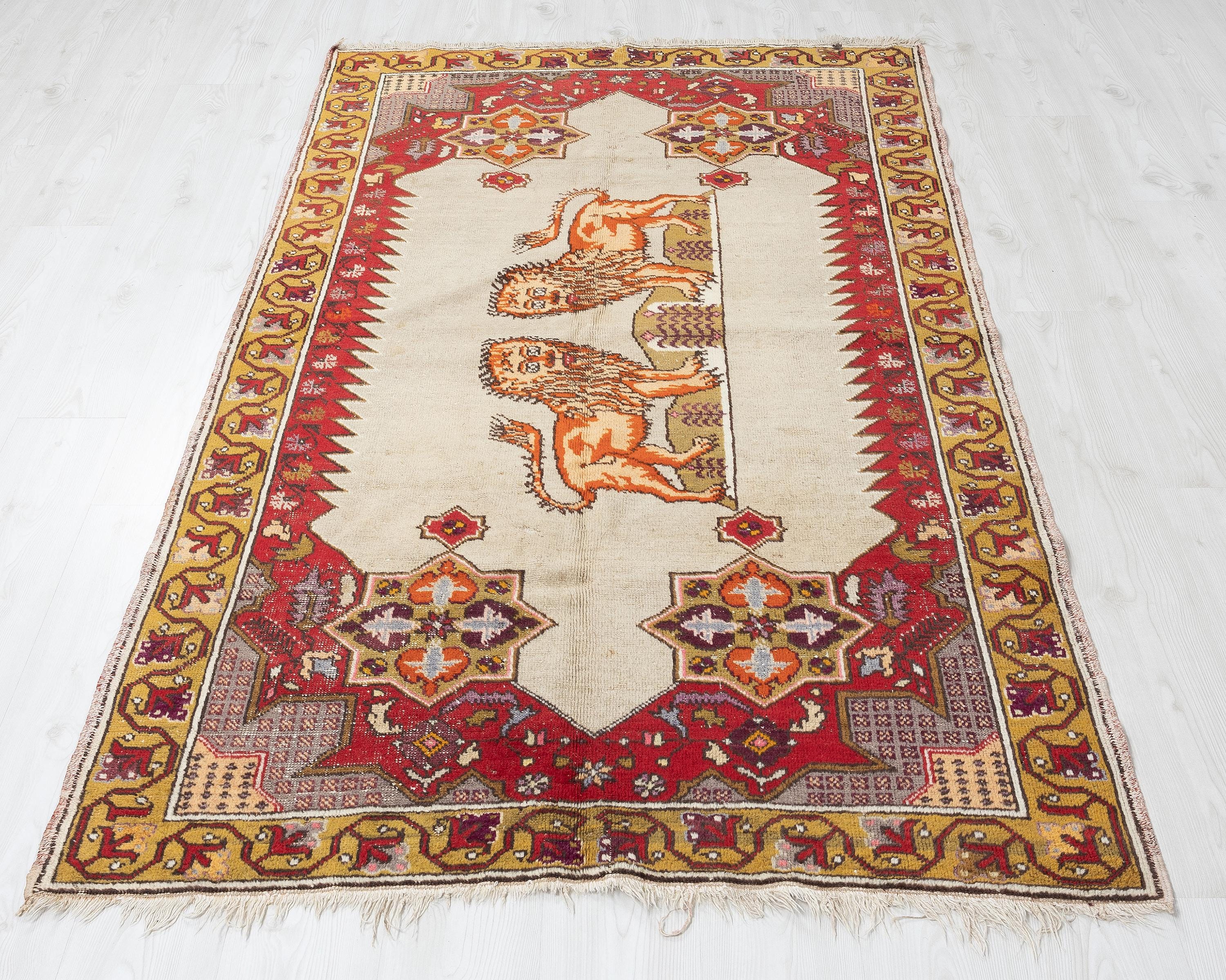 4x7 ヴィンテージ トルコウールラグ：手織りのウシャックデザイン