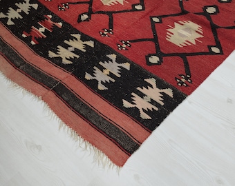 刺繍入りヴィンテージキリムラグ - 4.2 x 11.6 - Etsy 日本