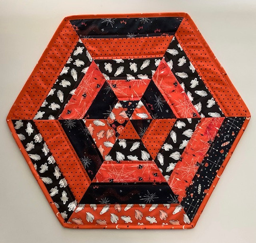 Halloween Hexagon (#1) Quilted Double-sided Table Runner - Etsy