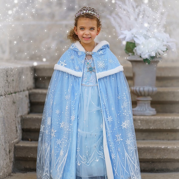 Cape de princesse flocon de neige bleue : déguisement en velours polaire scintillant