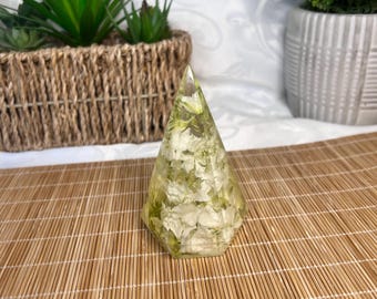 Handmade Resin Ring Holder | Preserved Dried Flowers Keepsake (Sml)