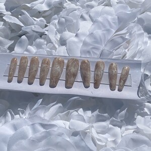 Tan & White Marble Press On Nails|Press or Glue On Nails|Fake Nails| Luxury Hand Made Nails| Gel X|Elevayte Beauty