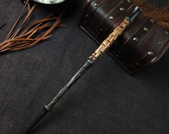 Ręcznie robiona różdżka z drewna dębowego – długość 13 1/2 cala, wyjątkowy wzór