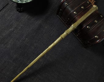 Varita de madera de álamo de 15 pulgadas, hecha a mano, diseño original único.