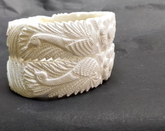 Peacock Design Tyre Sakha Handmade Conch Shell Bangles for Women