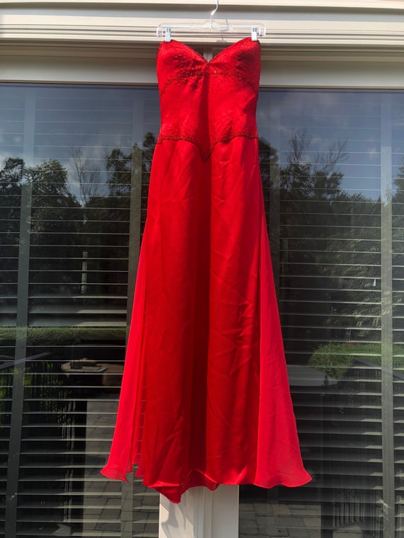 Vintage Red Strapless Prom Dress Beaded Prom Dress