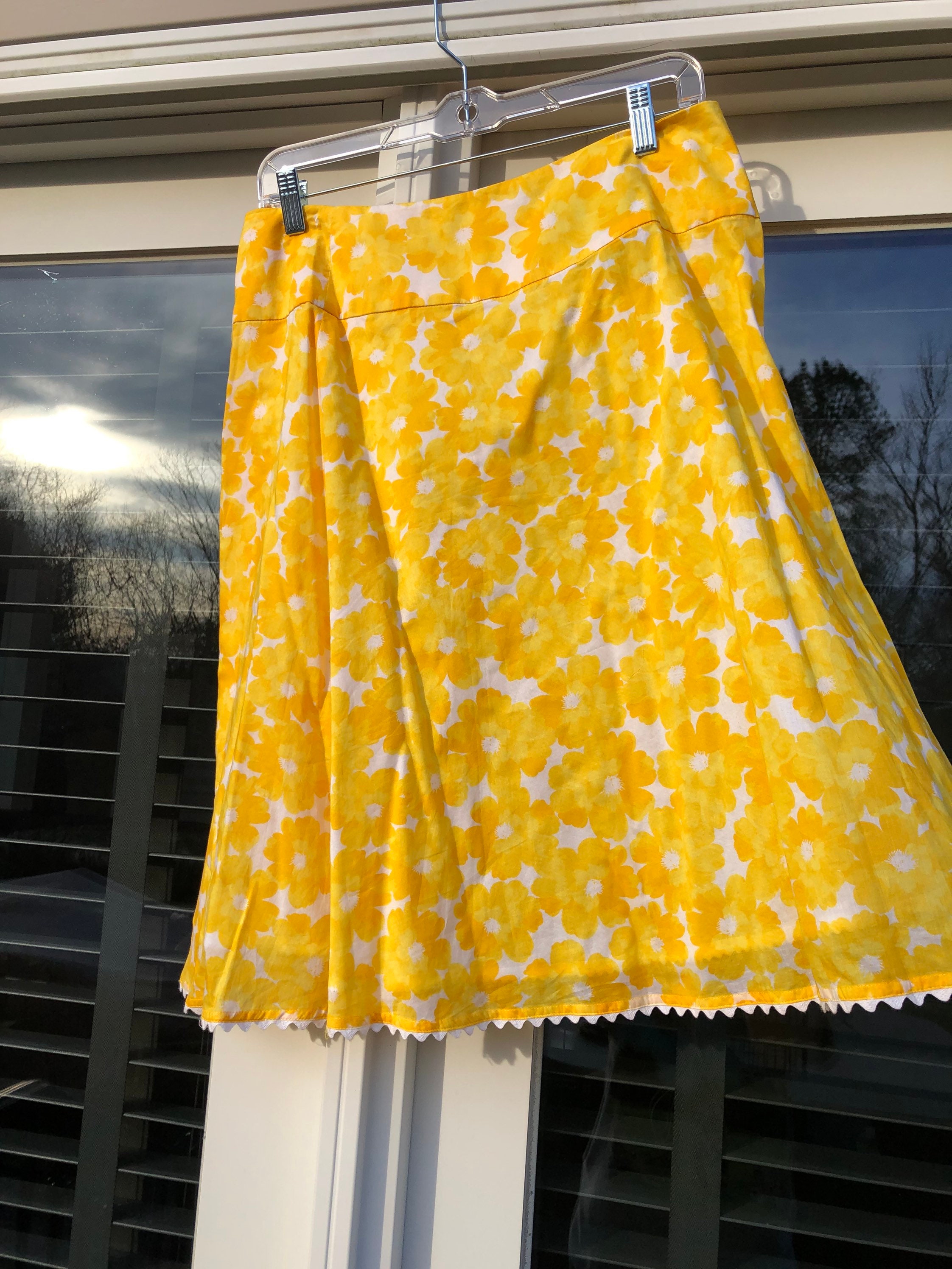 white skirt canada