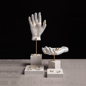 Accesorios de exhibición de joyería de lujo,Maniquí de mano creativo para collar de anillo coleccionable,Estante de almacenamiento de pendientes hechos a mano para exhibición de tienda boutique