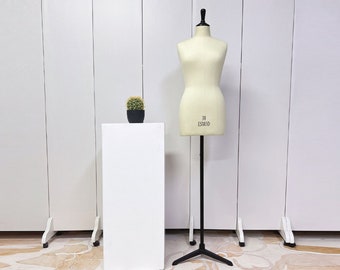 High Grade Female Mannequin Torso,women Wedding Dress Display Model,bamboo  Linen Fabric Clothing Dress Form,adult Props With Wooden Arms 
