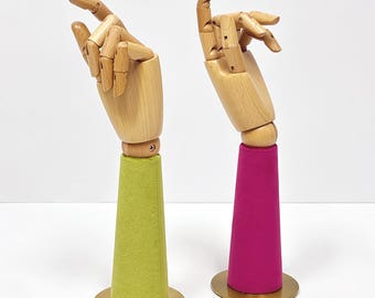 Maniquí de mano de terciopelo: dedos articulados de madera, soporte para joyas