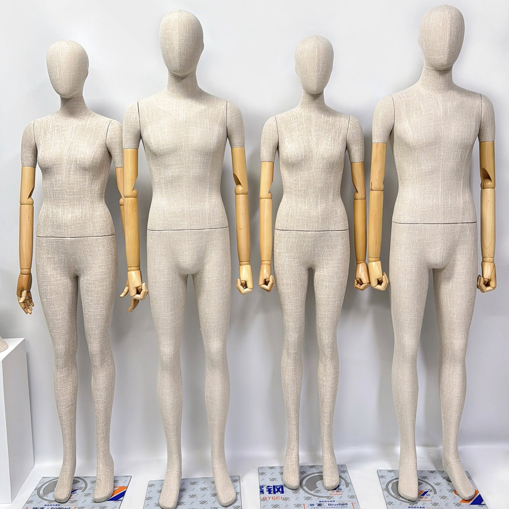 リネン全身マネキン：木製の腕を持つ女性用ドレスフォーム - Etsy 日本
