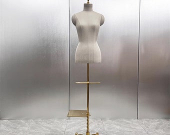 グレーの布製マネキントルソー：金色の台座付き半身ディスプレイ