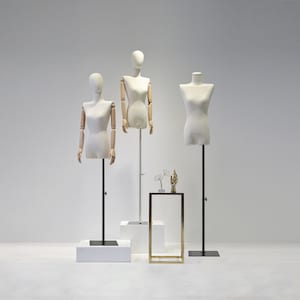 Female Half Body Fabric Mannequin,Adult Women Flat Shoulder Model Props with Flexible Wood Arms,Window Dress Form for Clothing Display