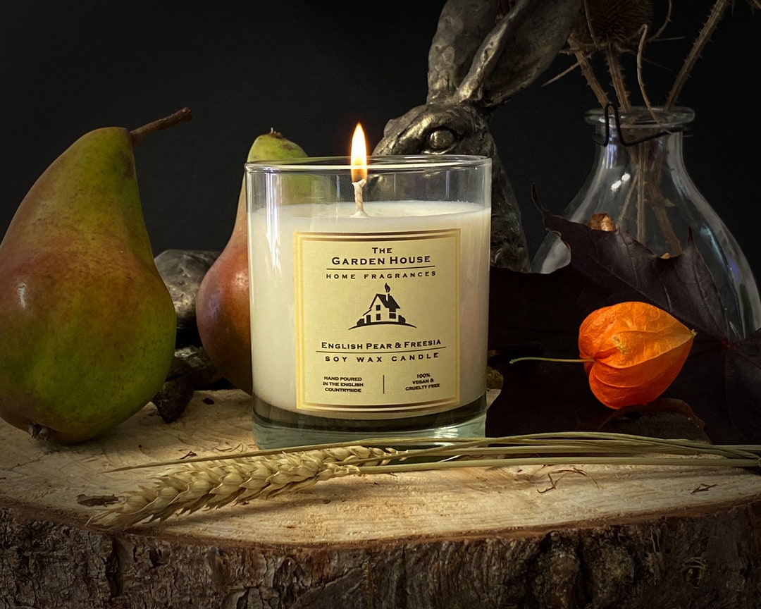 English Pear and Freesia Soy Wax Scented Candle Jo Malone Style up to