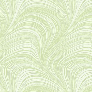 Könnte beinhalten: Hellgrüne und weiße Tapete mit einem fließenden, strukturierten Muster. Das Design zeigt geschwungene Linien, die einen wellenartigen Effekt erzeugen, ideal für Heimdekorationsprojekte. Die Farbpalette ist weich und neutral.