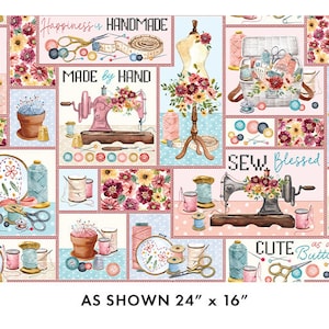 Könnte beinhalten: Ein farbenfroher Patchwork-Stoff mit Nähen-Motiven. Der Stoff enthält Bilder von Nähmaschinen, Garnrollen, Scheren, Knöpfen und floralen Akzenten. Der Text "Happiness is Handmade", "Made by Hand", "Sew Blessed" und "Cute as a Button" ist im Design enthalten. Der Stoff misst 61 cm x 41 cm.